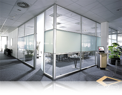 Алюминиевые ограждения и стекло в офисе (вариант 2)